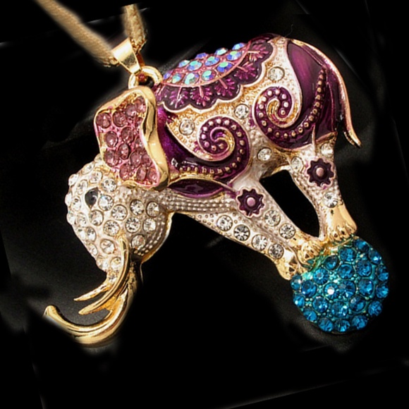 Purple Crystal Circus Elephant Balancing On Ball As A Necklace - Betsey Johnson - Picture 3 of 5